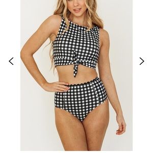 Lime Ricki Black Gingham Knotted Crop Top Size M